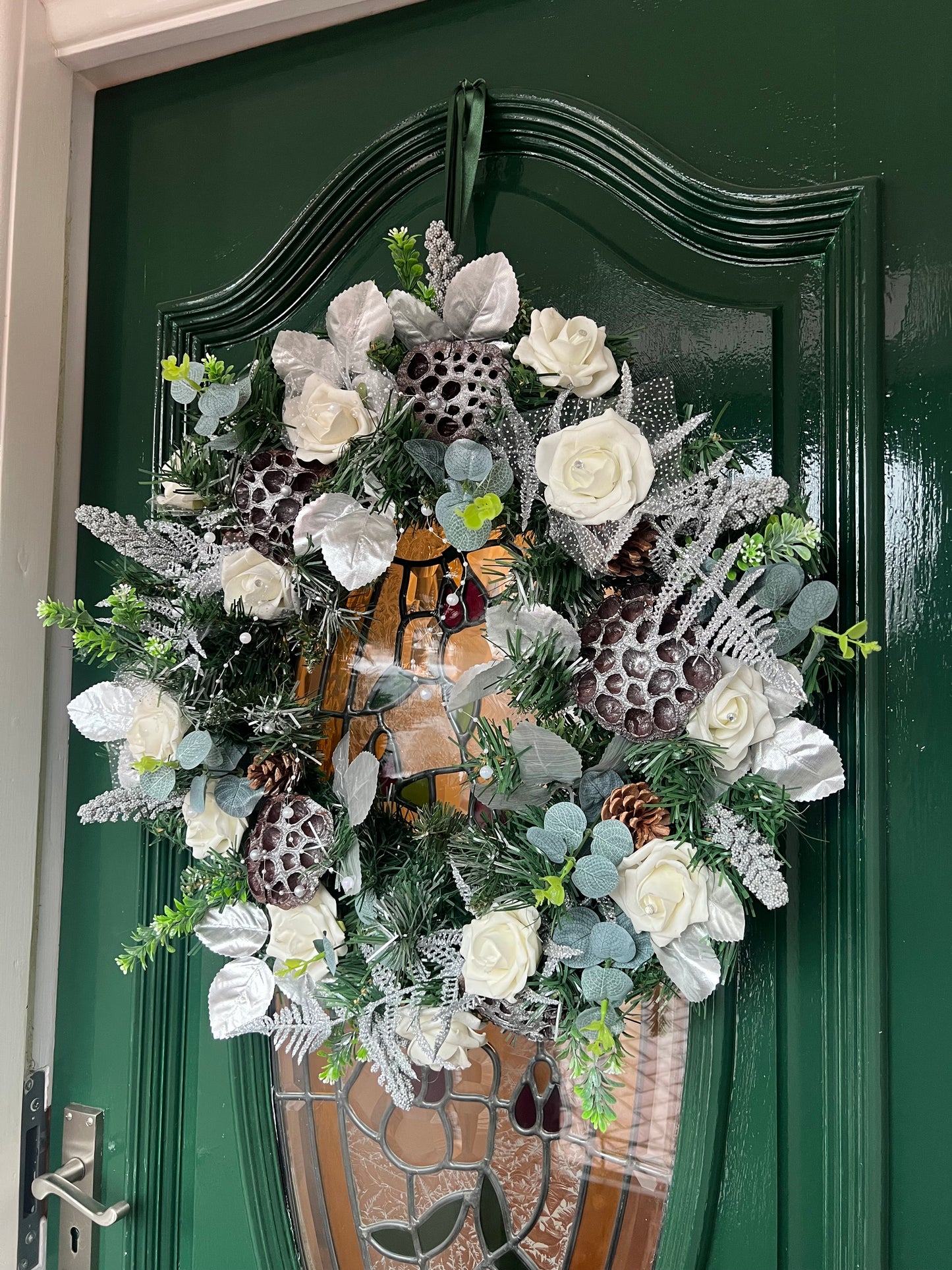 Frosty Christmas Door Wreath